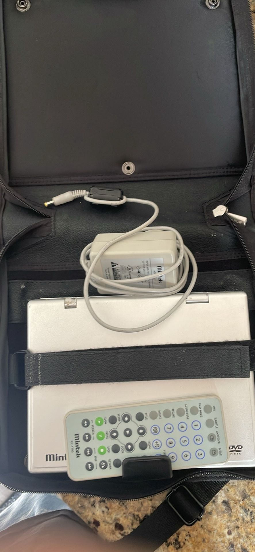 Tested working  mintek MDP1770 mobile DVD player