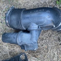 Air intake boot/hose BMW 328I 2006-2013