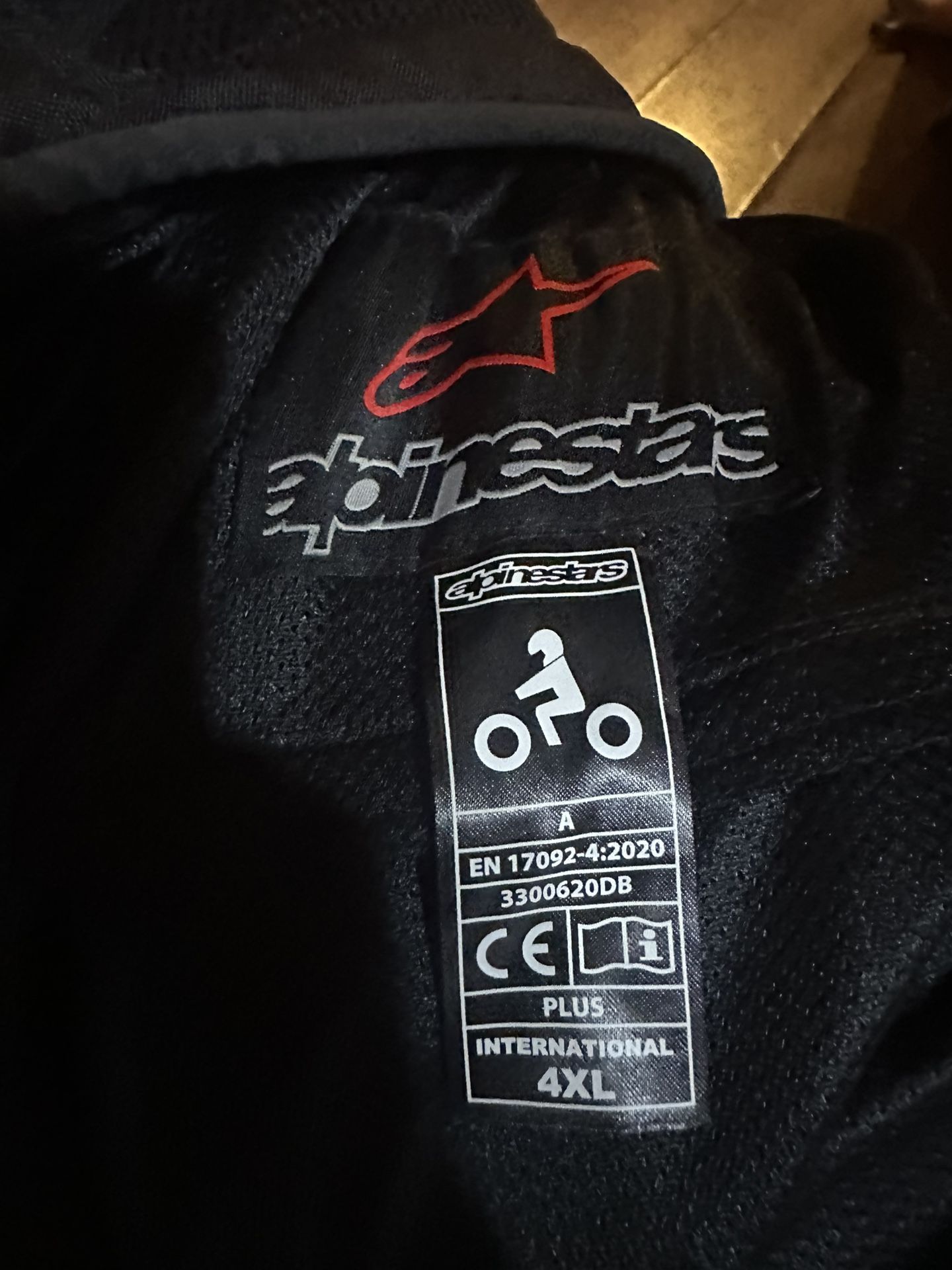 Alpine Star Never Used. 4xl. Vented.
