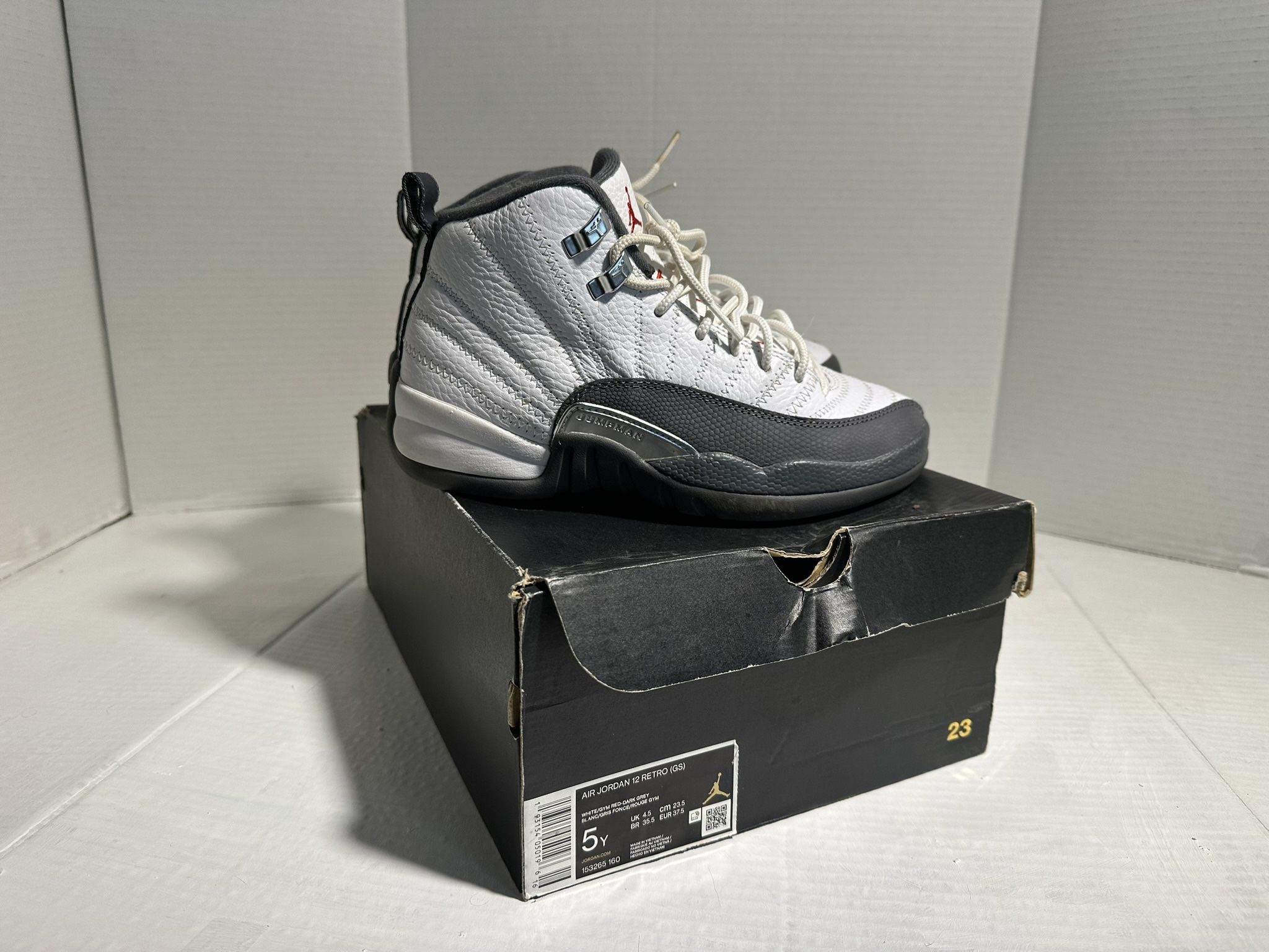 Air Jordan 12 Retro Size 5Y