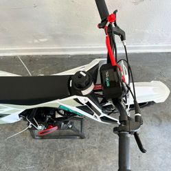 50 CC Gas Dirt Bike For Kids / Teens