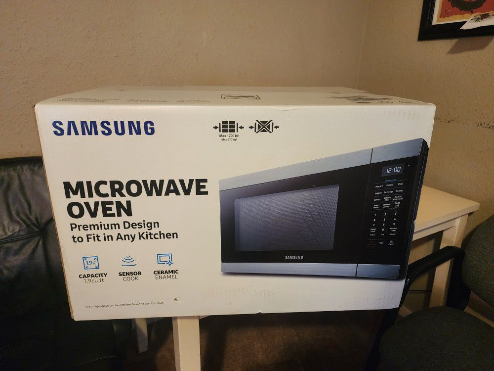 Samsung Electronics Samsung MS19M8000AS/AA Large Capacity Countertop Microwave Oven with Sensor and Ceramic Enamel Interior, Stainless Steel, 1.9 cubi