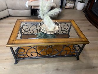 Coffee table and side table