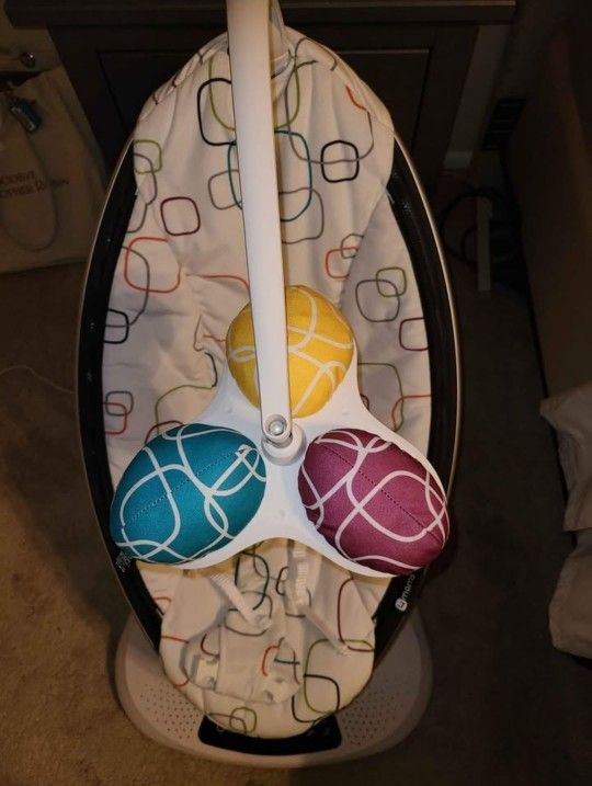 Mamaroo Baby Swing