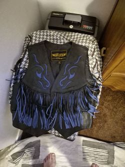 Leather vest black/blue fringe
