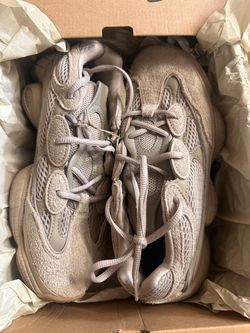 Yeezy 500 taupe light size 5