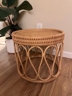 Round Rattan Table