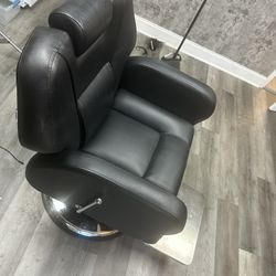 Salon Chair