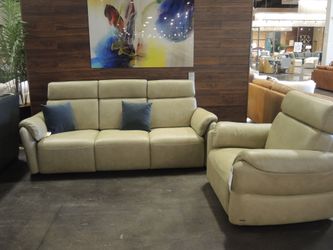 Natuzzi Editions Houston Mastic Leather Power Sofa - Sage | Couch | Living Room Couch