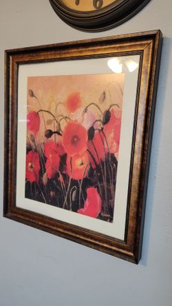 TWO PICTURE WALL DECORATION FRAME