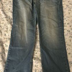 2 Pairs Of Levis Jeans!