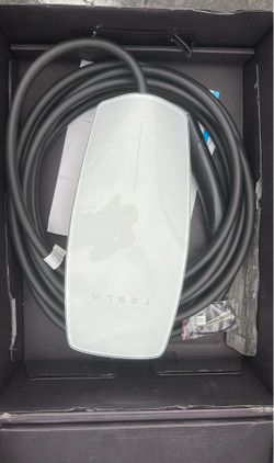 Tesla Wall Connector