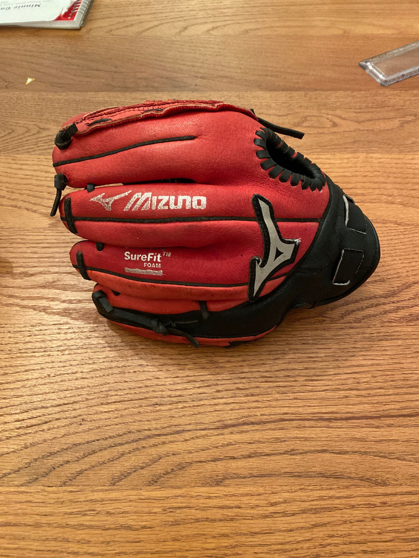 Mizuno softball/baseball glove