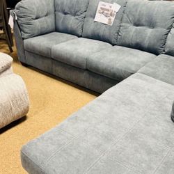 Free delivery Cozy Sectional 