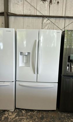 Samsung 3-Door Refrigerator (French Door Fridge) - Water Dispenser LED Lighting