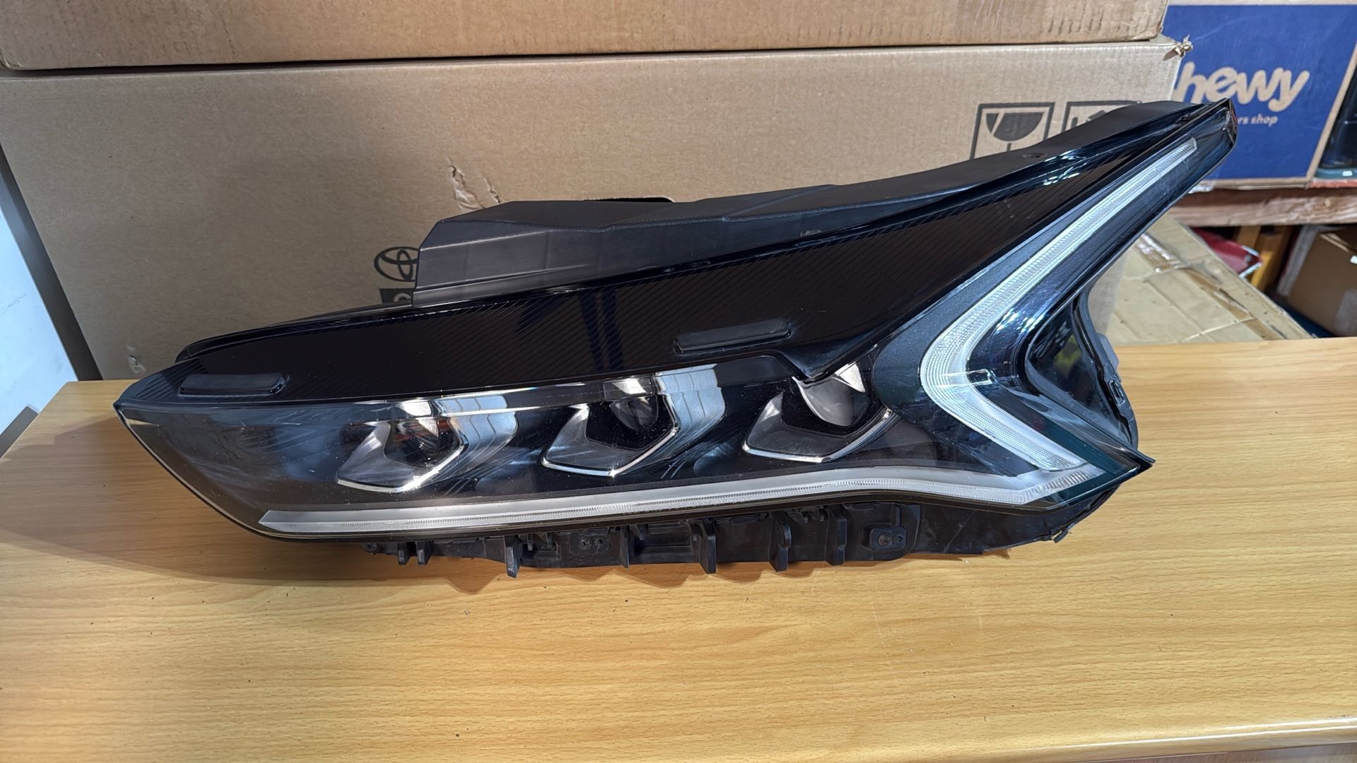 2021-2024 Kia K5 Headlight Left Side