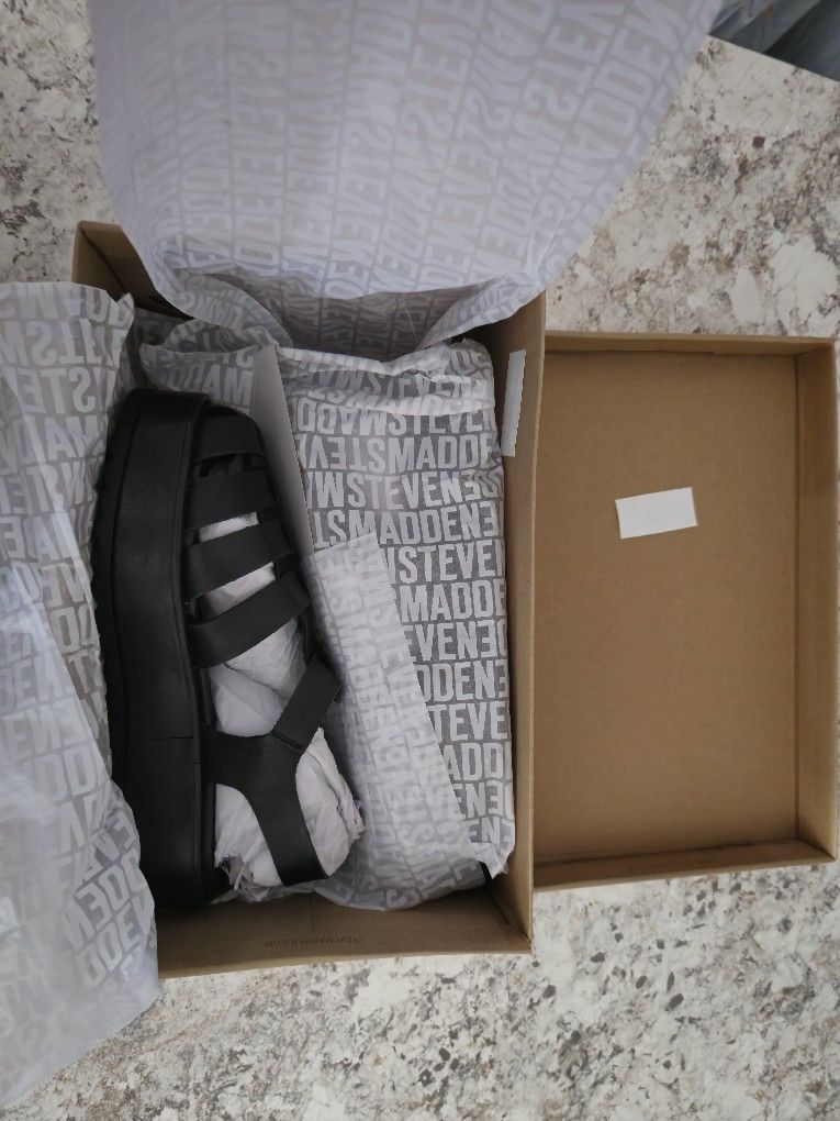 Steve Madden Benson Black Leather Size