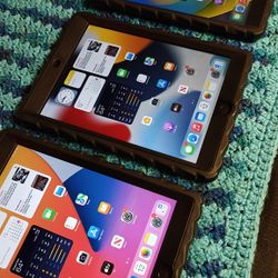 iPad 5th Generation Like New WiFi 