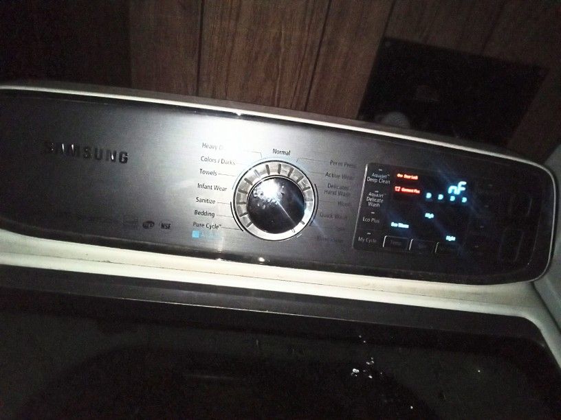 Samsung 5.2 Cu. ft. Top Load Washer White WA52M7750AW