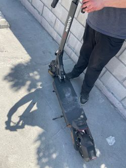 Electric scooter