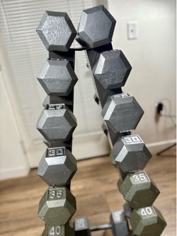 Set Of Set Of Cast Iron Hex Dumbbells From 15s to 50s Pounders ( Total: 520 lbs. ) [  NO RACK INCLUDED - yes you can Buy It $