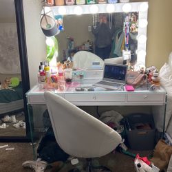 vanity desk