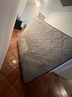 Queen Bed