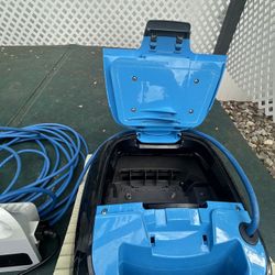 Brand New Dolphin Pool Robot Power Supply & Robot For Parts