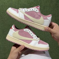 Air Jordan 1 x Travis Scott  Pink