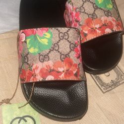 Women Gucci Slides 