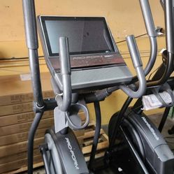 USED Proform Trainer E14 elliptical- 14" ifit touchscreen- 20% incline - 300$