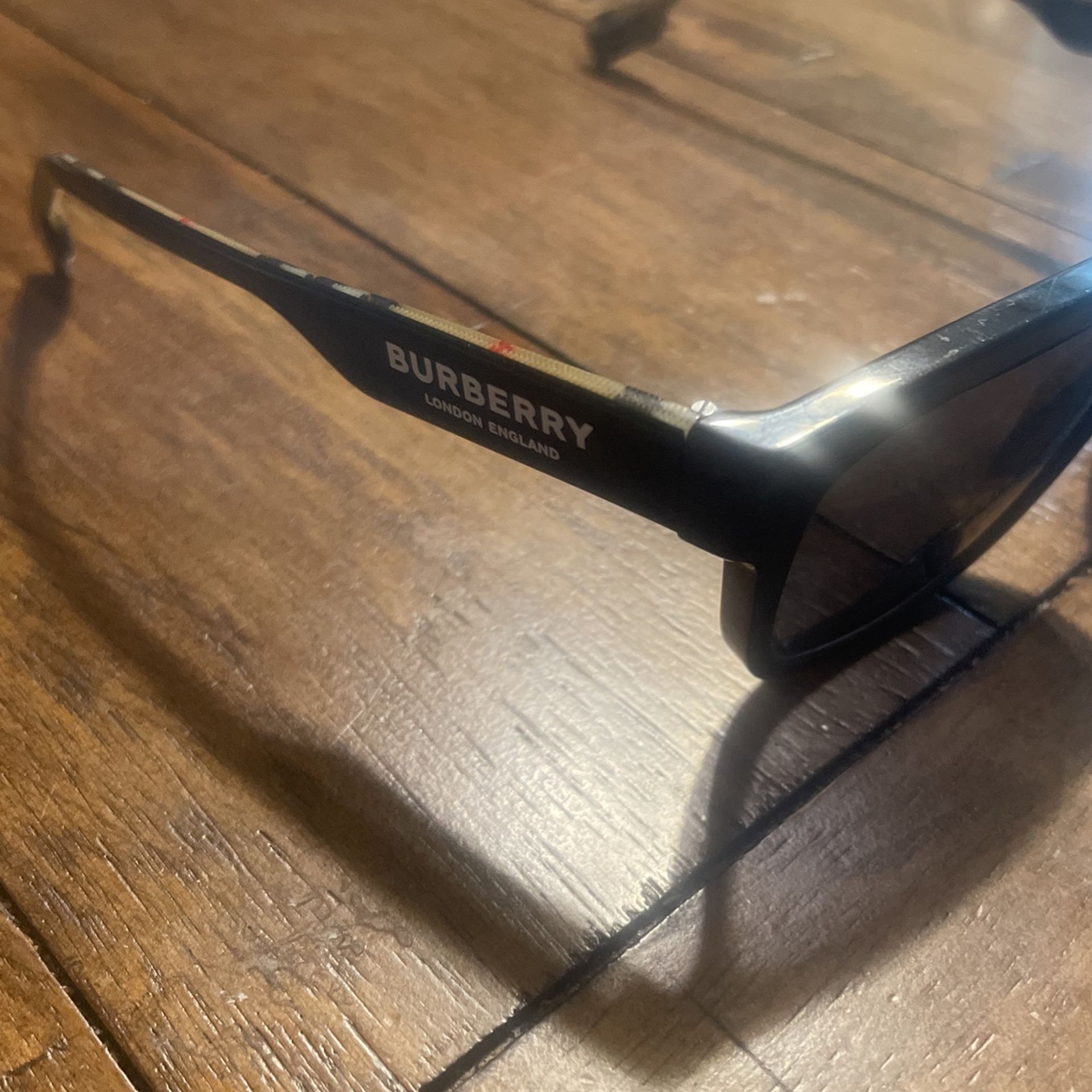 Burberry Sunglasses 