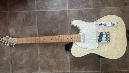 Dillion Guitar Custom Build w/ Guitar Case