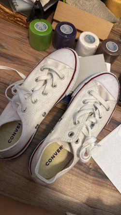 White converse