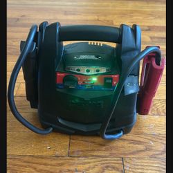 Portable JUMP BOX PERFECT CONDITION 