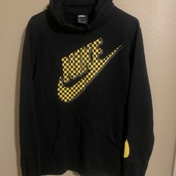 Nike Men’s Fleece Pullover Hoodie. Size - Medium. Black/Yellow. Good Used Condition.