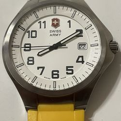Aardappelen mooi zo Dijk Pre Owned Swiss Army Victorinox Base Camp Watch Mens Model: 24741 With Box  & Instructions. for Sale in El Cajon, CA - OfferUp