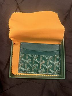 Green Card Holder