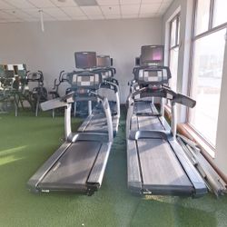 Life fitness elevation Treadmills