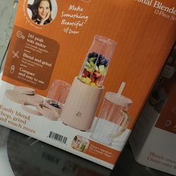 Personal blender