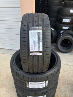275/30ZR24 Royal Black RacingTrac Tires