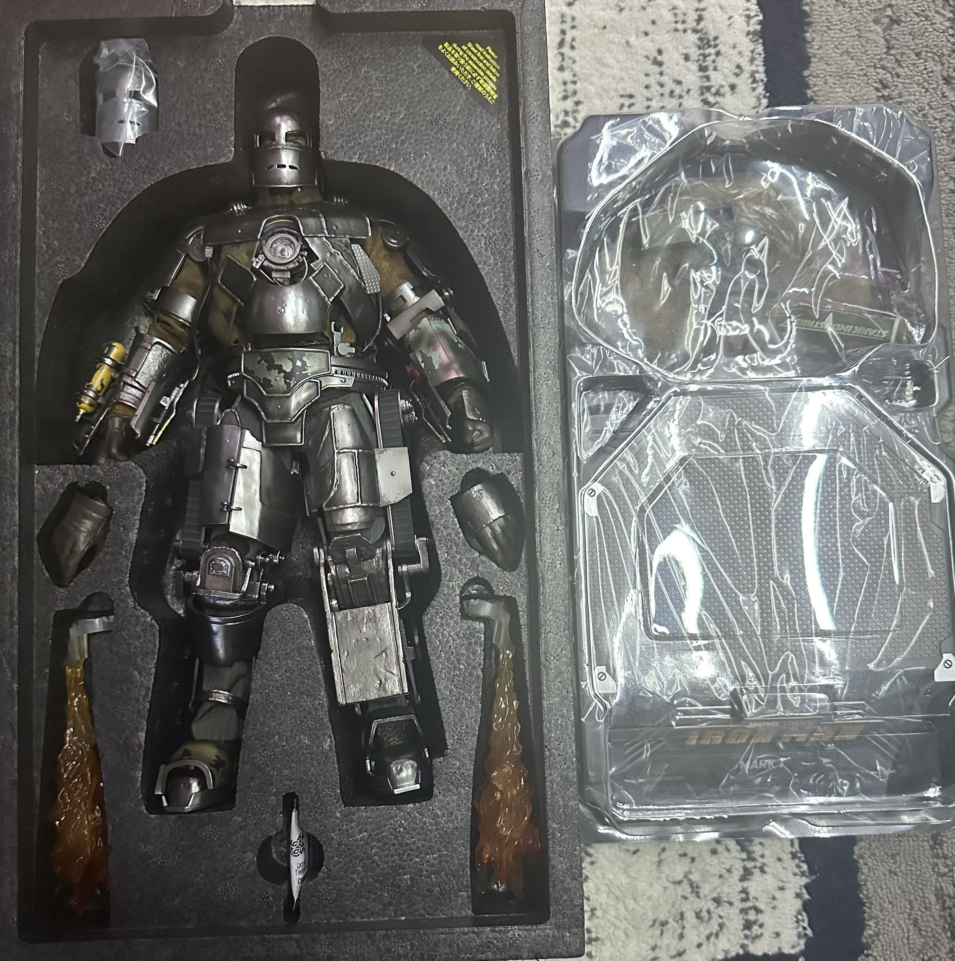 Hot Toys Iron Man Mark I MMS605-D40 1/6 Exclusive Special Edition