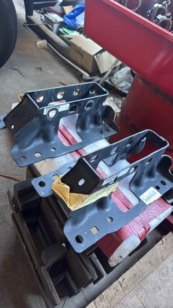 2020 Ram 2500 Front frame to bumper brackets
