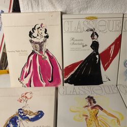 5 Different CLASSIQUE Barbies