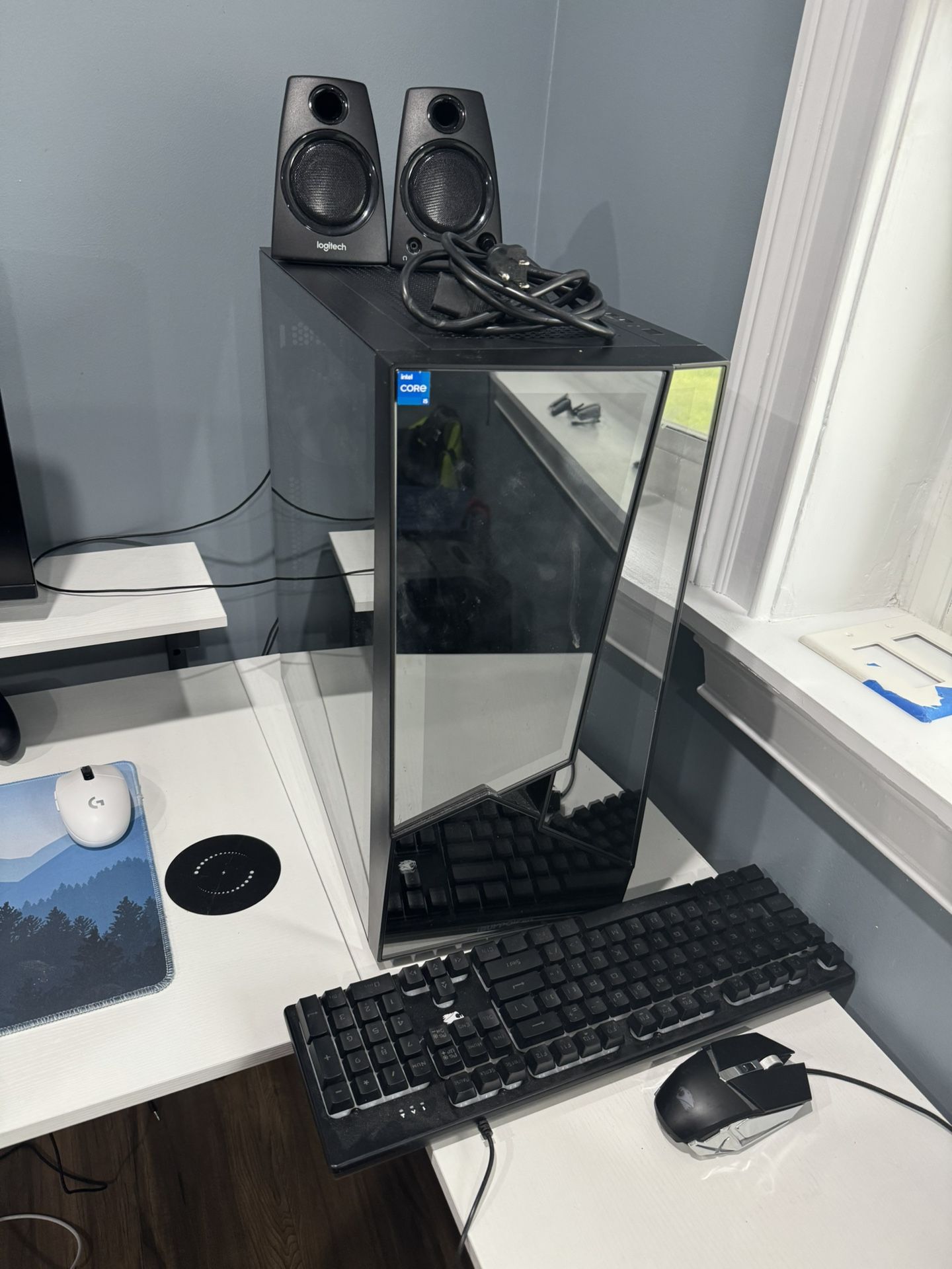 Gaming PC Setup (keyboard, mouse, and speakers for free)