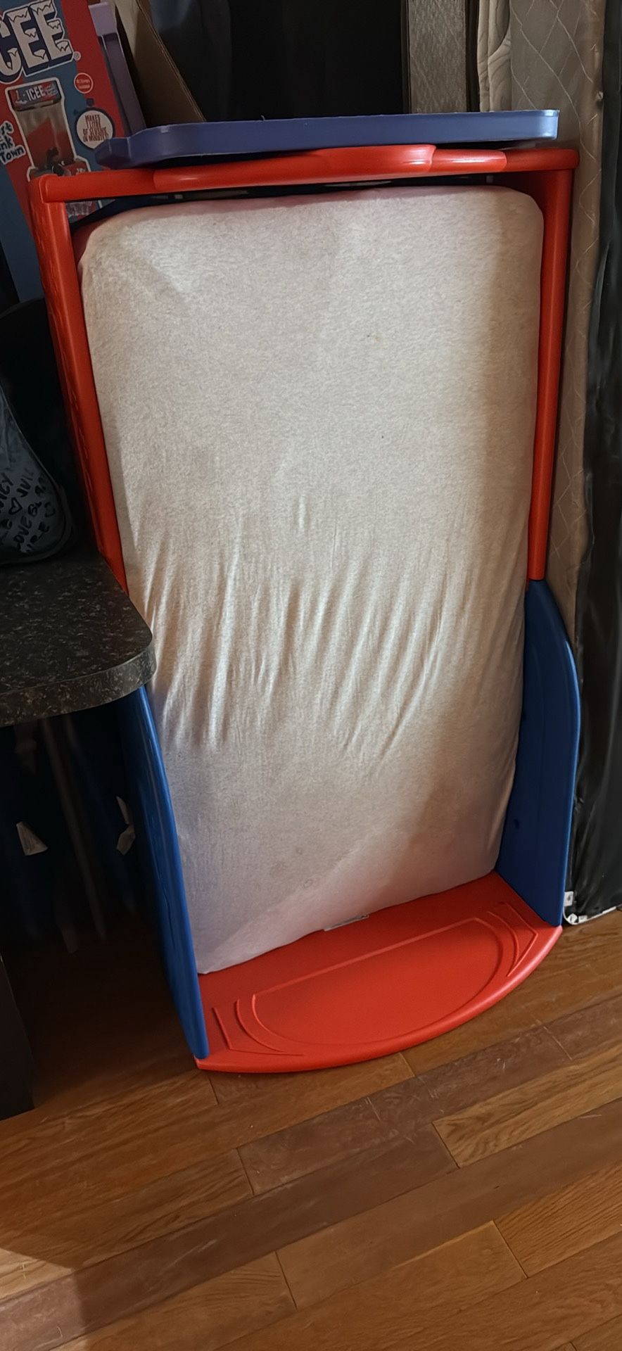 Toddler Floor Bed 