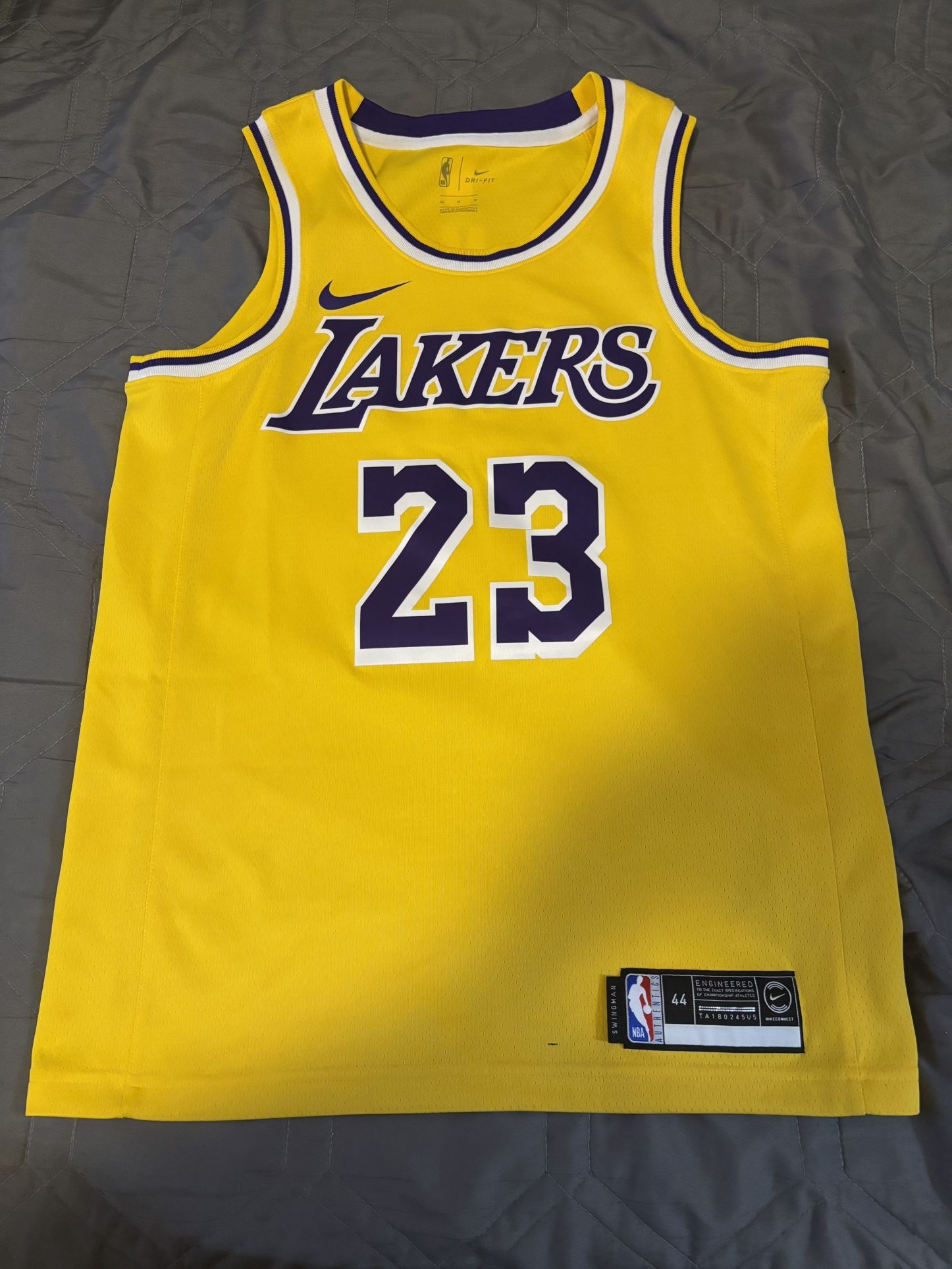 LeBron James Los Angeles Lakers Yellow Jersey