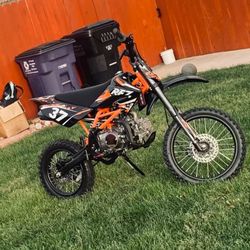 “Barely Used 126cc Dirt Bike – Only 50Miles Have Paper Work For It And Everything