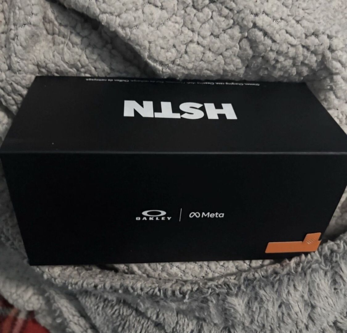 Oakley Meta HTSN glasses clear lenses