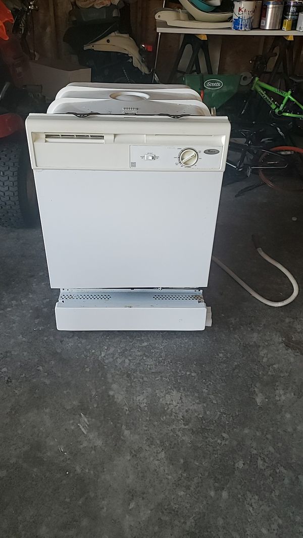 Whirlpool dishwasher works fine. Just upgraded to stainless steel 25